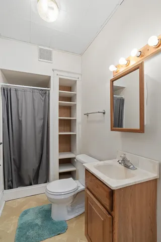 $233,000 | 650-652 East North, Whitewater, WI 53190