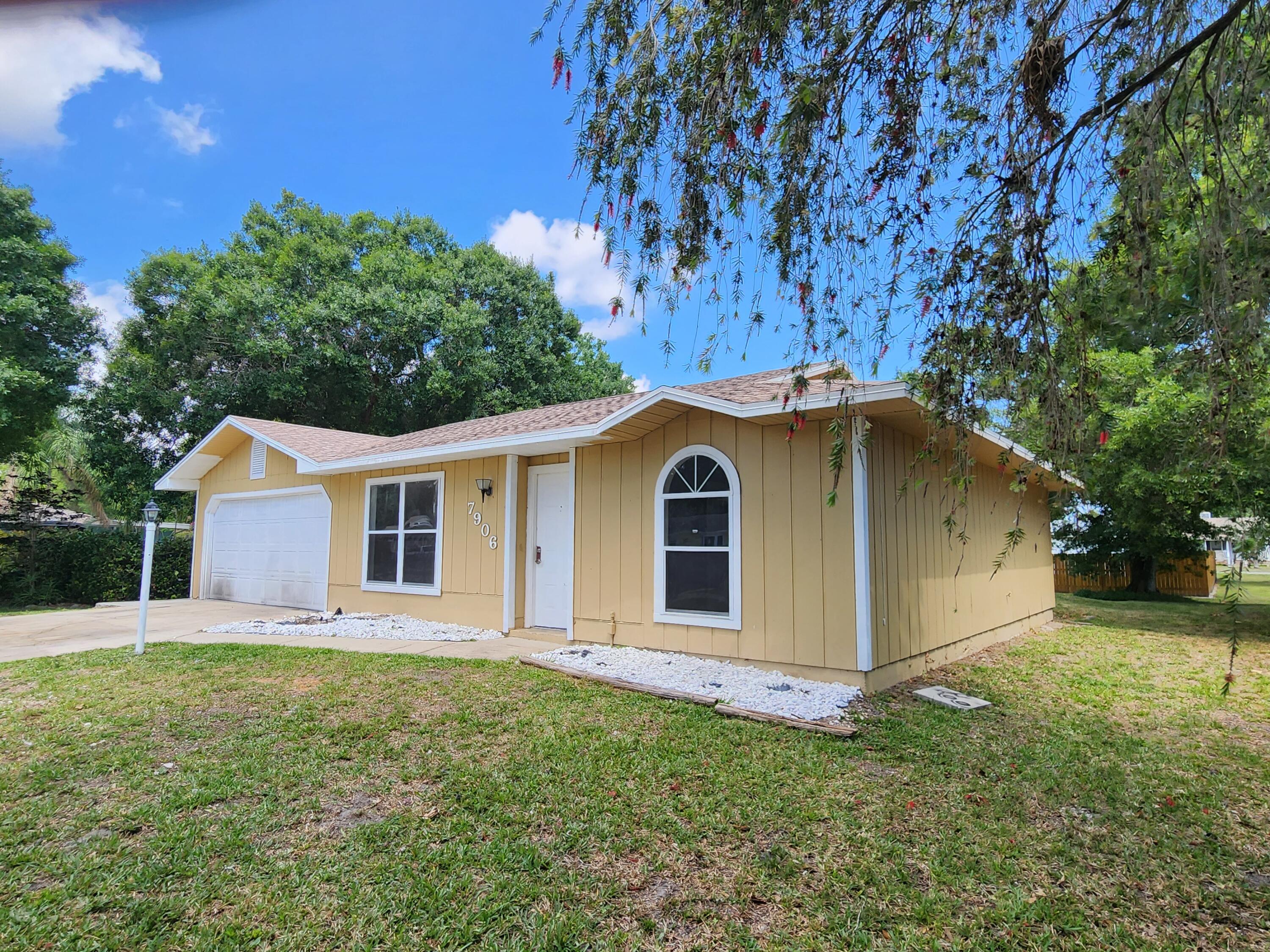 7906 James Road Fort Pierce, FL 34951 - Photo 2 of 28 20230415_115629