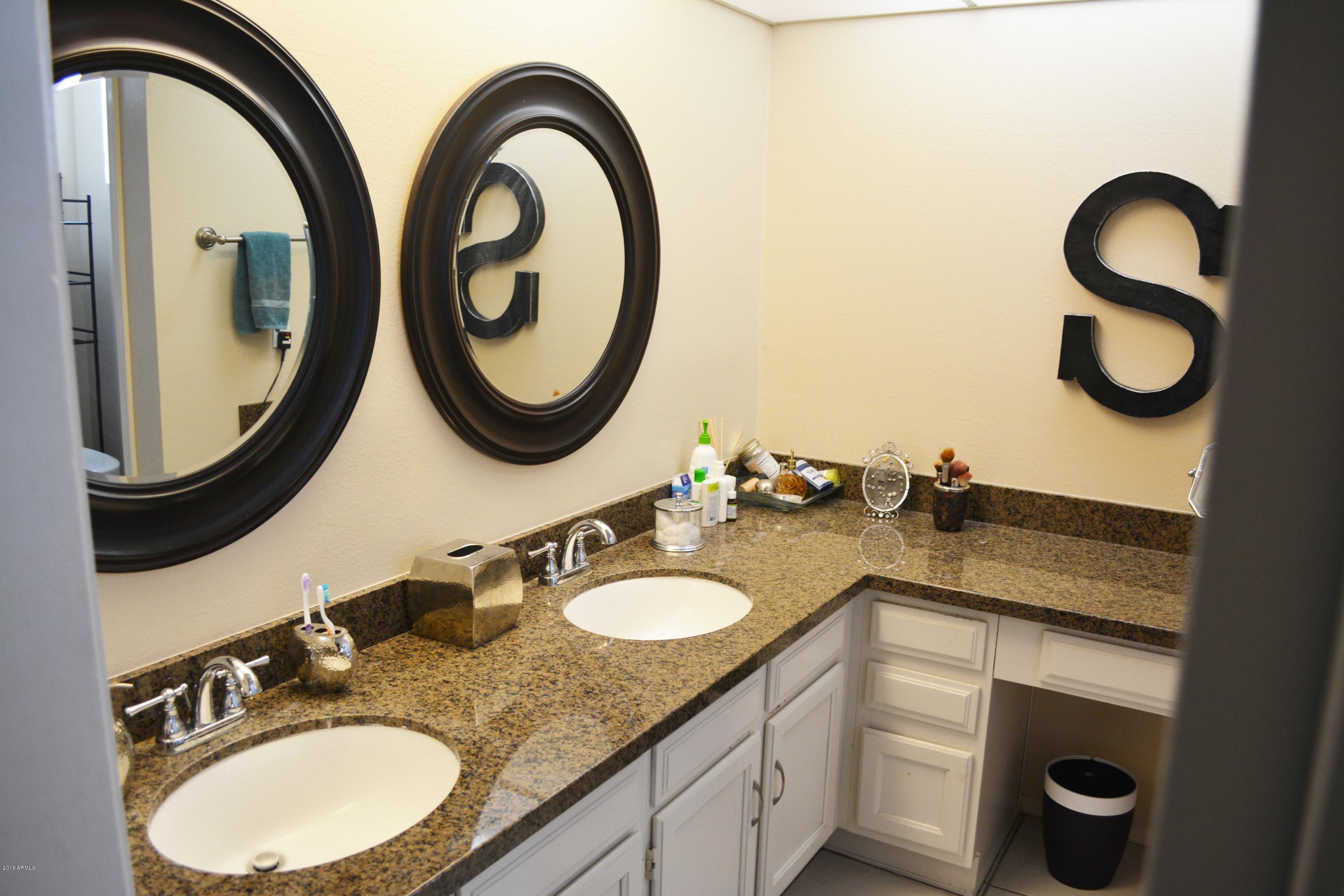320 East Larkspur Lane Tempe, AZ 85288 - Photo 15 of 21 DSC_0119