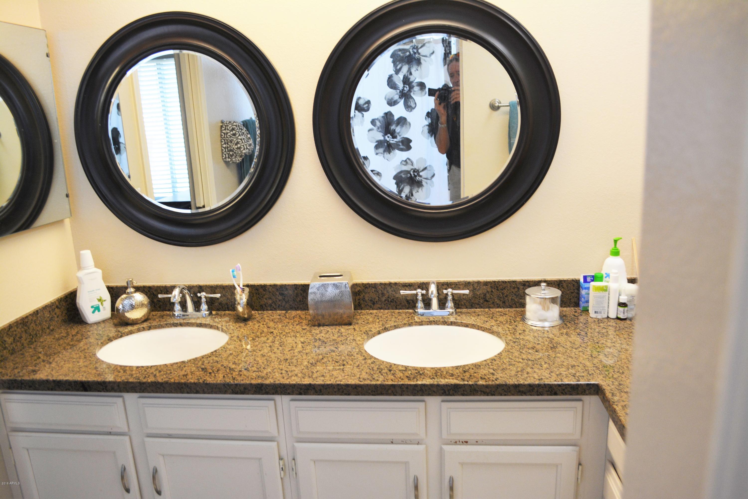 320 East Larkspur Lane Tempe, AZ 85288 - Photo 16 of 21 DSC_0120