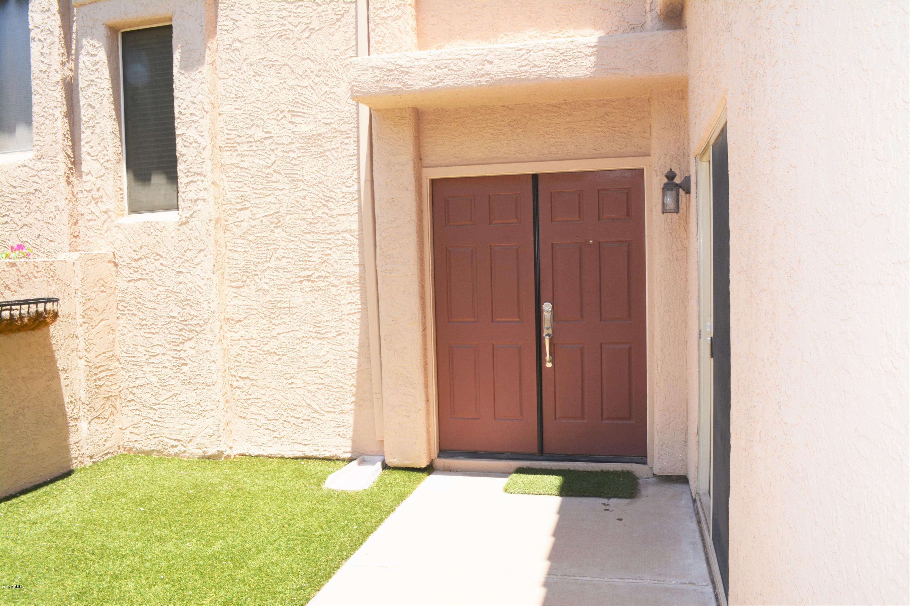 320 East Larkspur Lane Tempe, AZ 85288 - Photo 4 of 21 DSC_0102