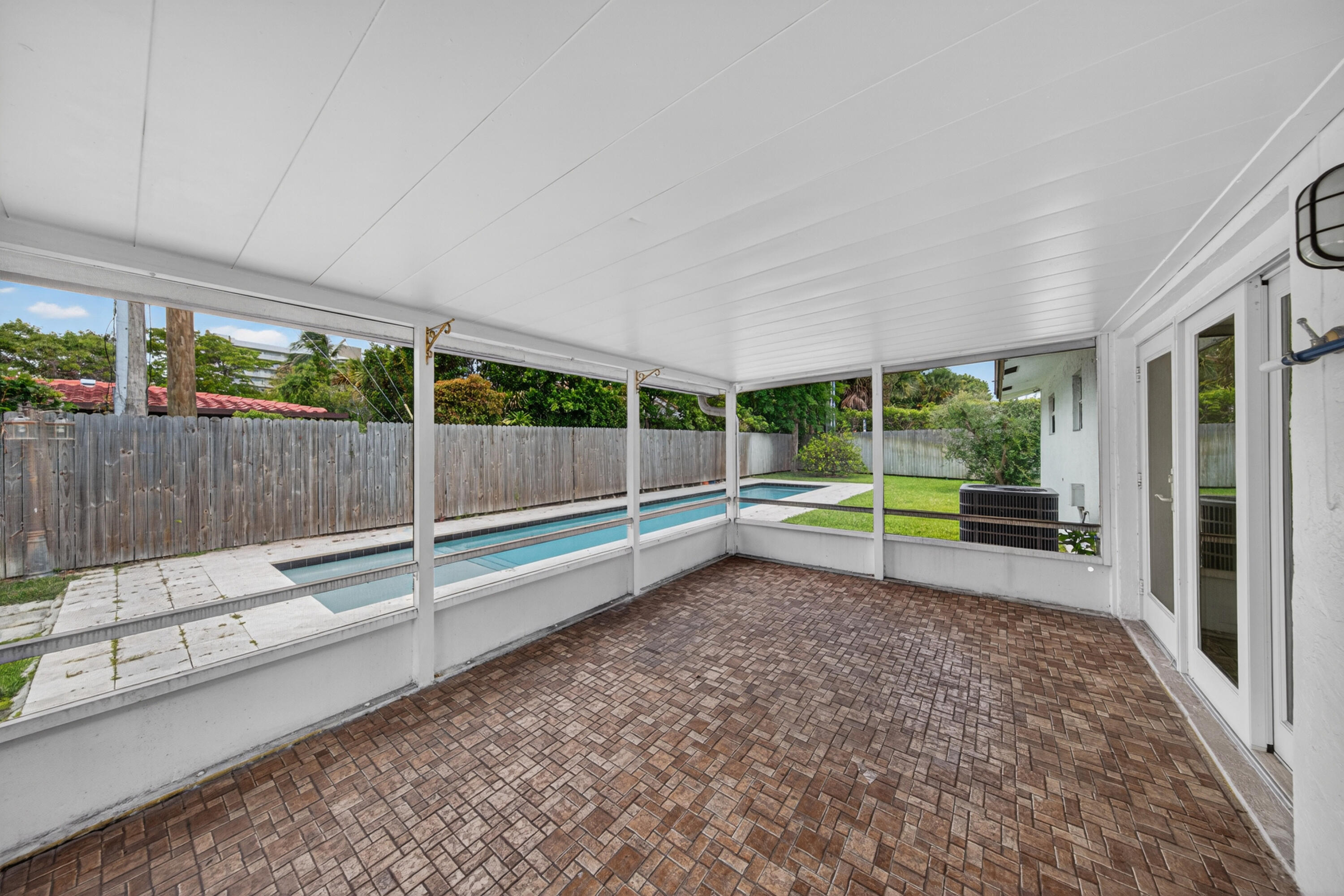 3213 Dover Road Pompano Beach, FL 33062 - Photo 10 of 49 balistreri-reshoot-30