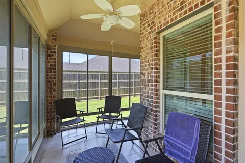 $519,900 | 520 Winnetka Drive, Oak Point, TX 75068