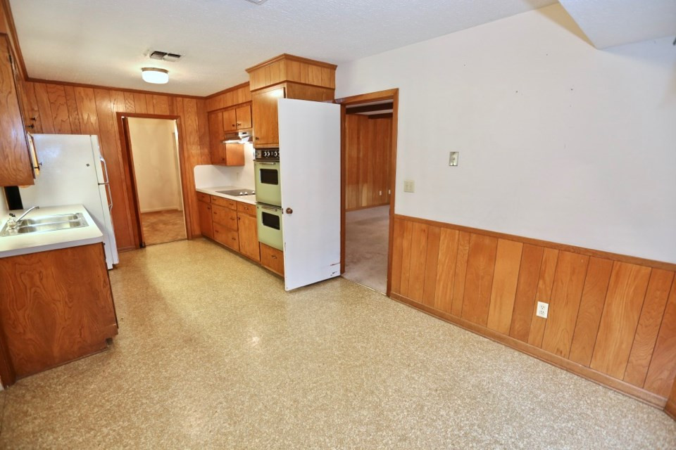 6002 Hanging Moss Road Jackson, MS 39206 - Photo 12 of 36 Photo 12
