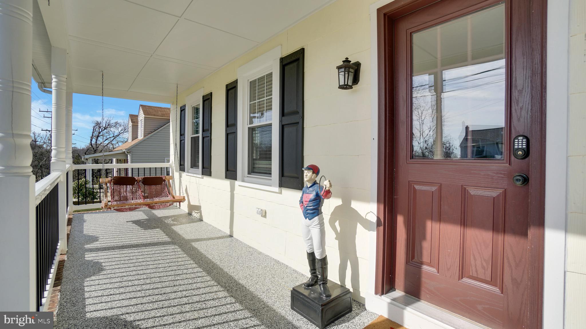 2528 Old Frederick Road Catonsville, MD 21228 - Photo 3 of 22 Sunny front porch