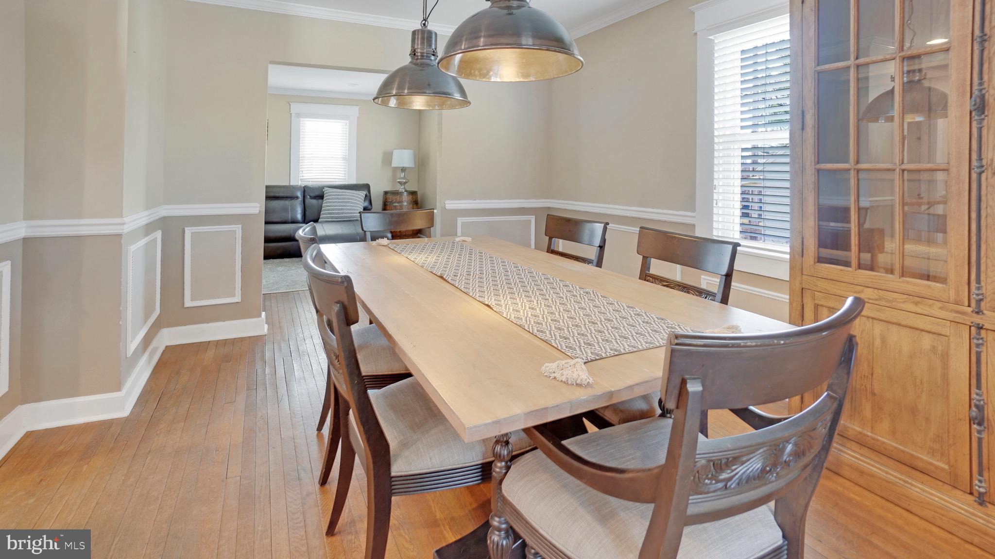2528 Old Frederick Road Catonsville, MD 21228 - Photo 7 of 22 Great open plan dining living space.