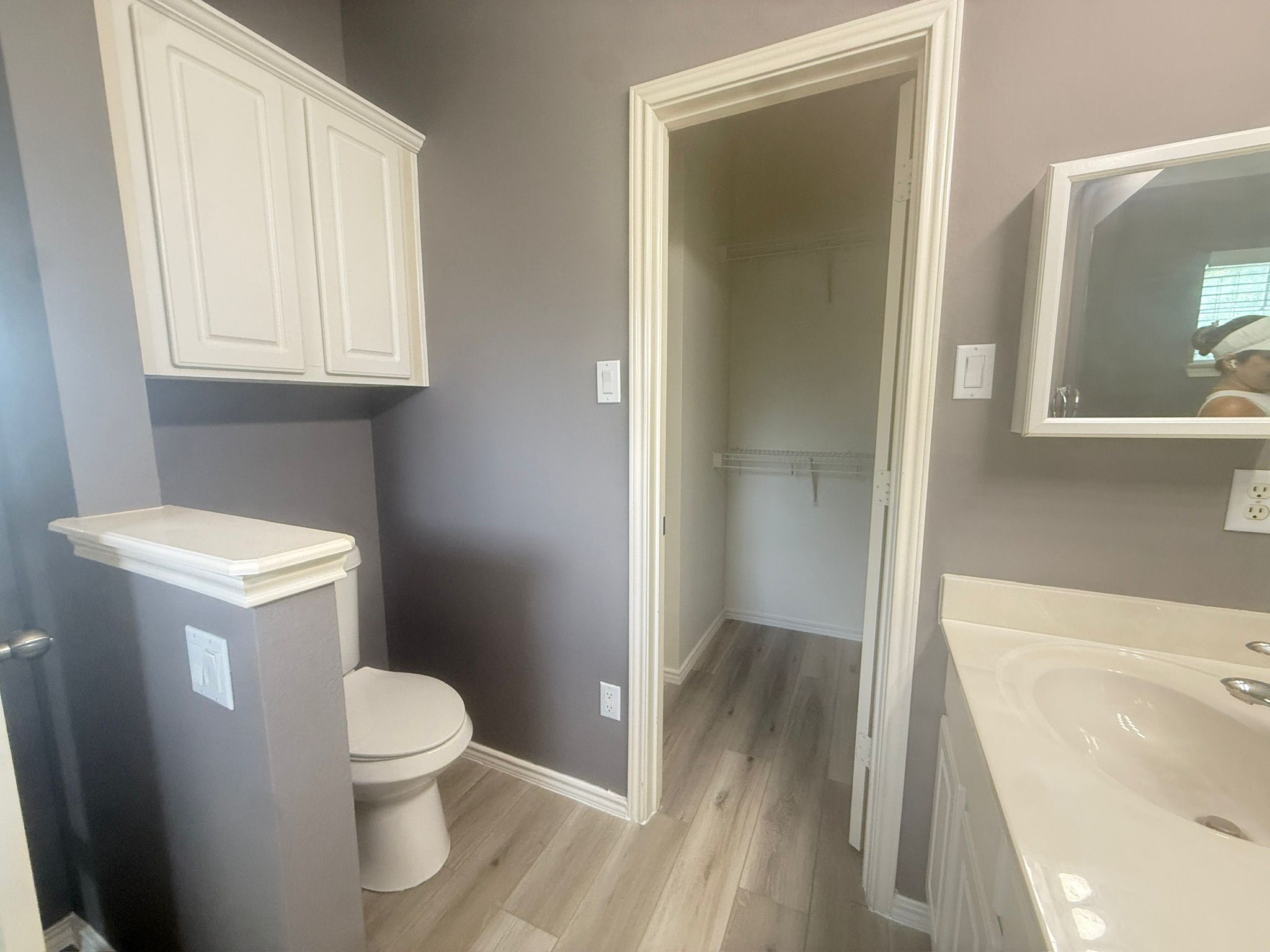1900 Scofield Ridge Parkway, Unit 2103 Austin, TX 78727 - Photo 21 of 35 Primary bathroom
