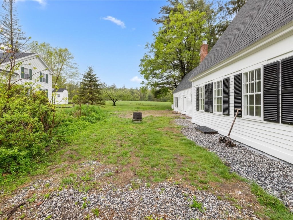 5 Northeast Fitzwilliam Road Royalston, MA 01368 - Photo 5 of 37 a view of a house with backyard and sitting area