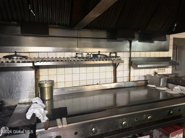 $390,000 | 265 South Pearl Street, Albany, NY 12202