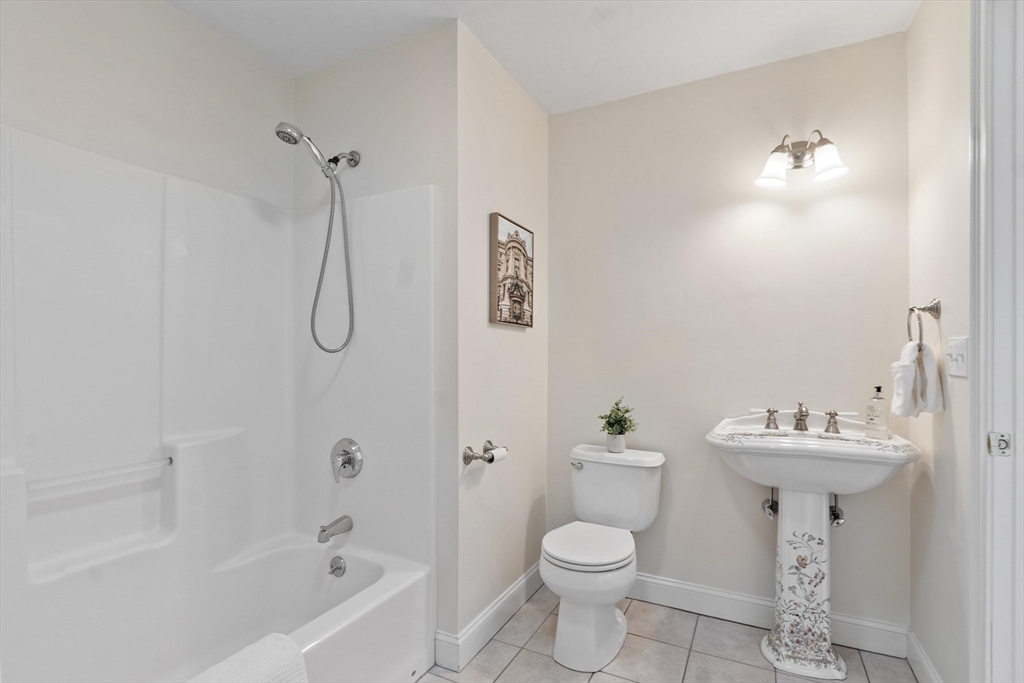 104 Summer Road, Unit 104 Boxborough, MA 01719 - Photo 14 of 29