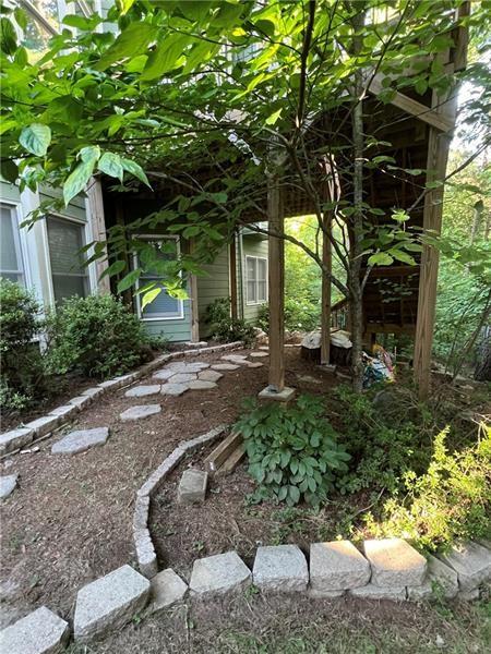 1883 Brackendale Road Northwest Kennesaw, GA 30152 - Photo 4 of 36 Gallery Image 4