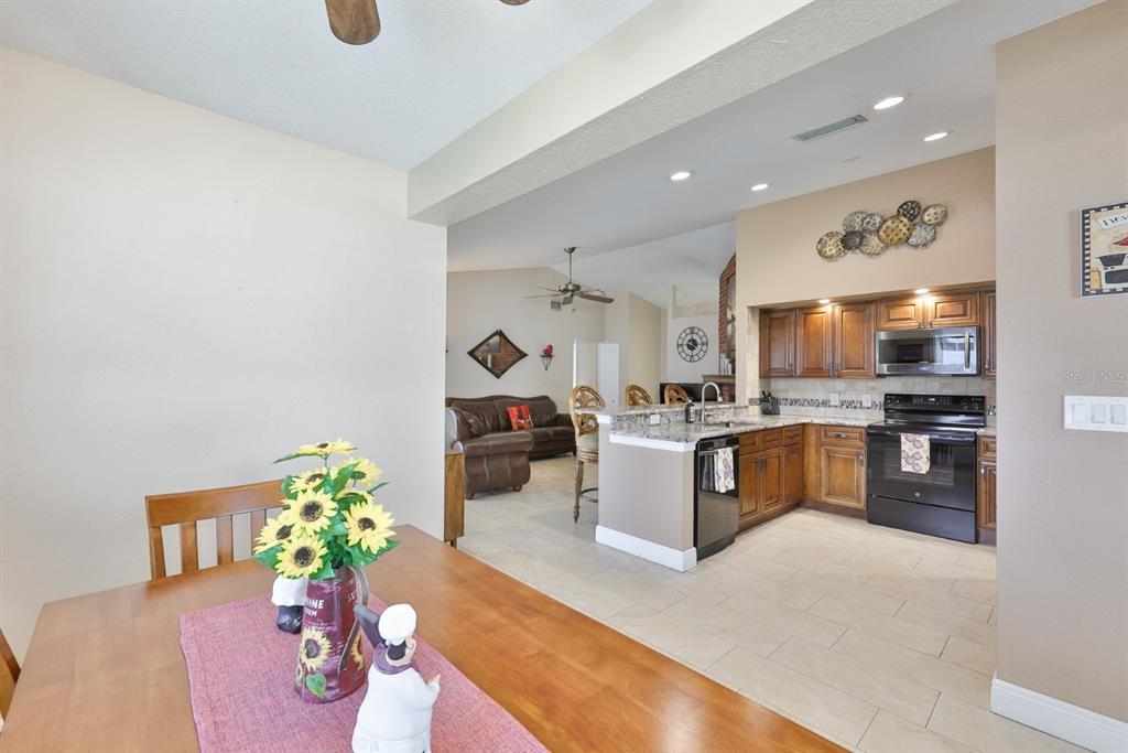 9275 133rd Street Seminole, FL 33776 - Photo 19 of 58
