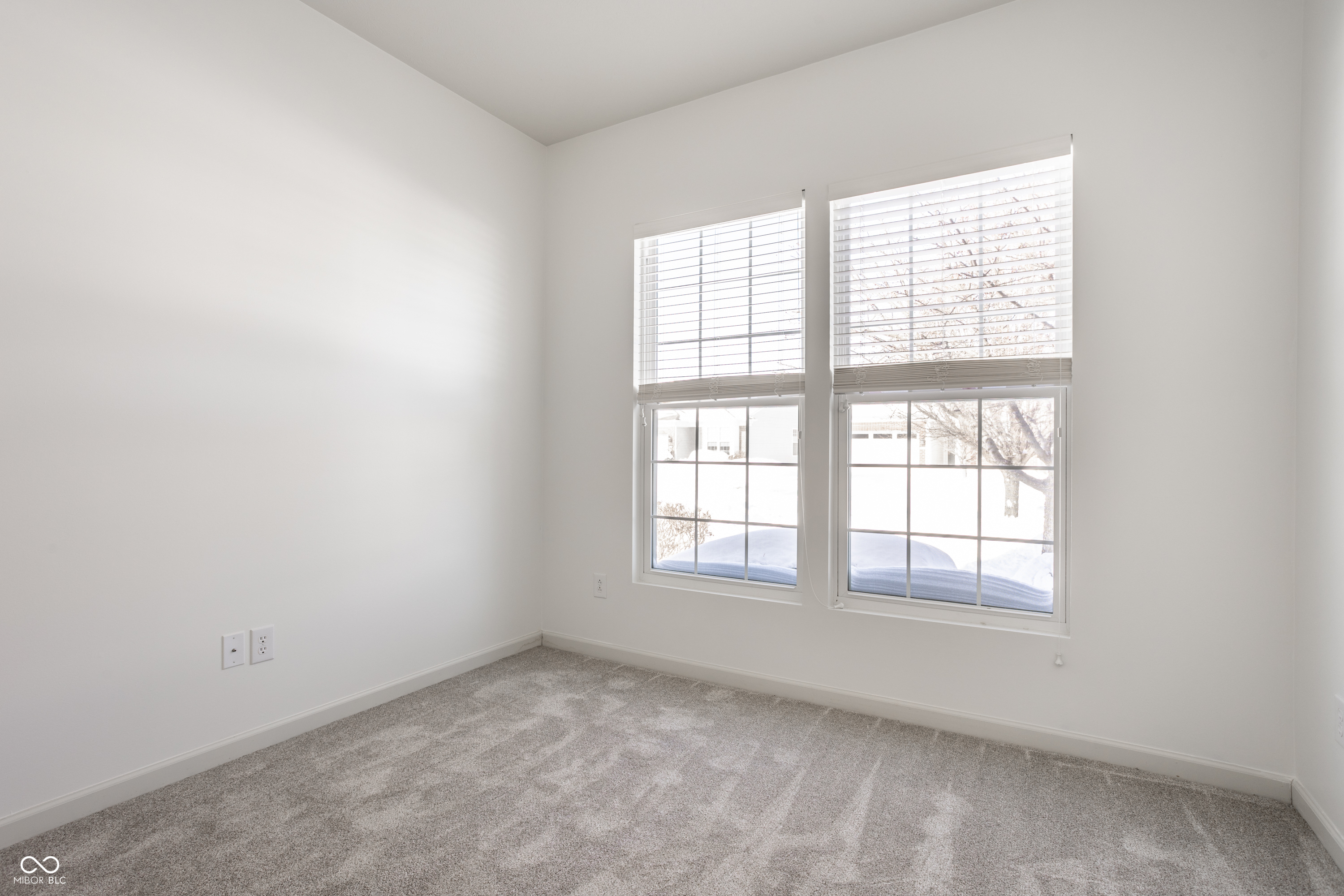 15959 Lambrusco Way Fishers, IN 46037 - Photo 4 of 20