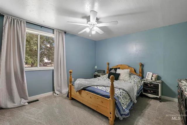 $299,400 | 531 Calico Street, Hansen, ID 83334