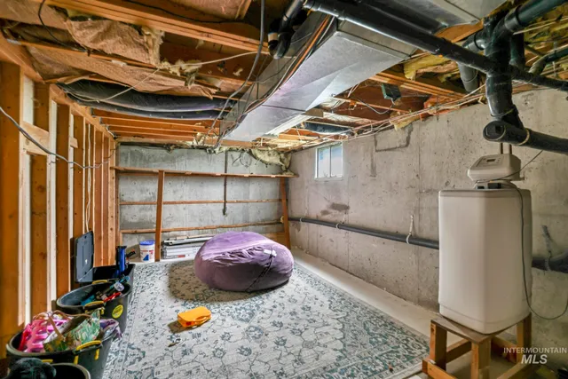 $299,400 | 531 Calico Street, Hansen, ID 83334