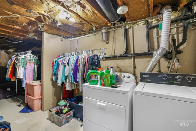 $299,400 | 531 Calico Street, Hansen, ID 83334