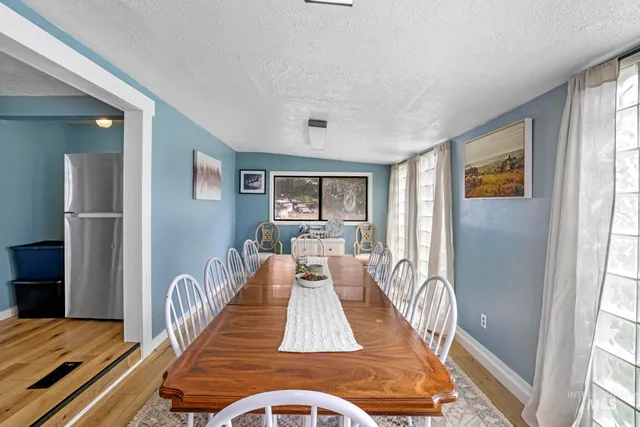 $299,400 | 531 Calico Street, Hansen, ID 83334