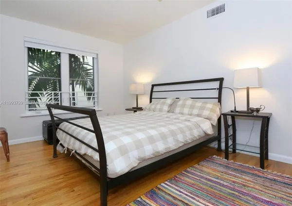 $3,500 | 1018 Meridian Avenue, Unit 6, Miami Beach, FL 33139