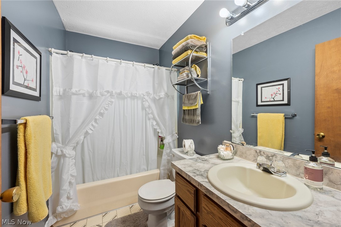 5418 Ridge Road Cortland, OH 44410 - Photo 15 of 24 Gallery Image 15