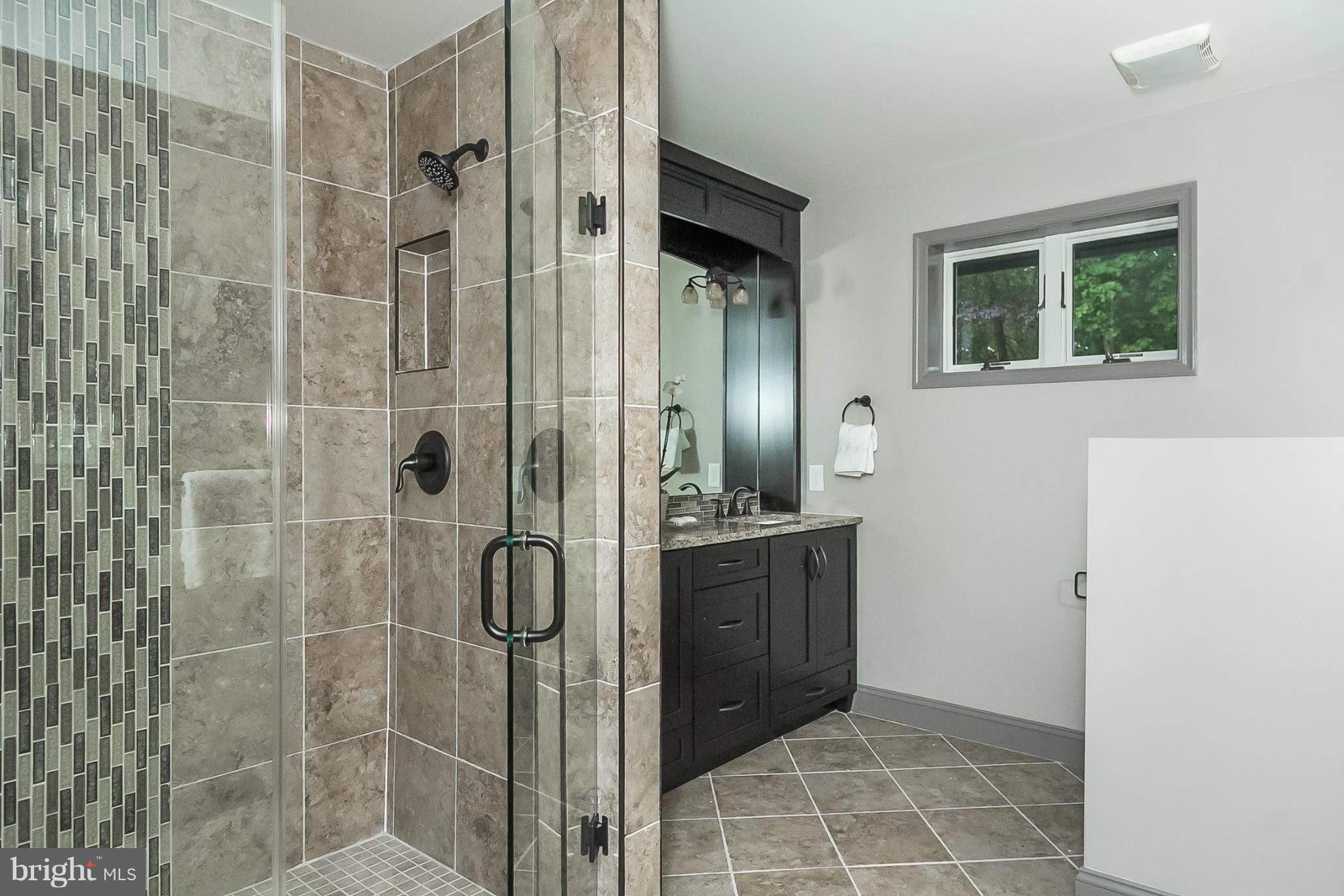 12844 Stone Eagle Road Phoenix, MD 21131 - Photo 13 of 30 Spa Like Master Bath
