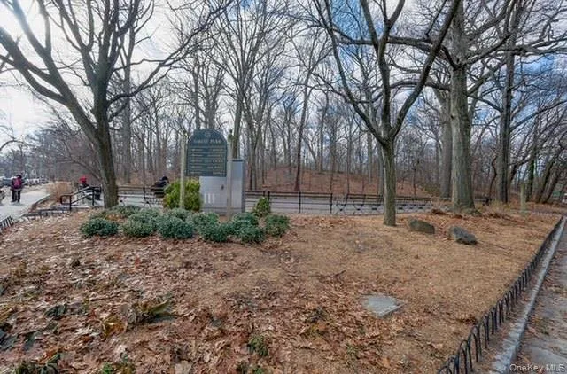 $499,000 | 115-25 Metropolitan Avenue, Unit 161 | Kew Gardens