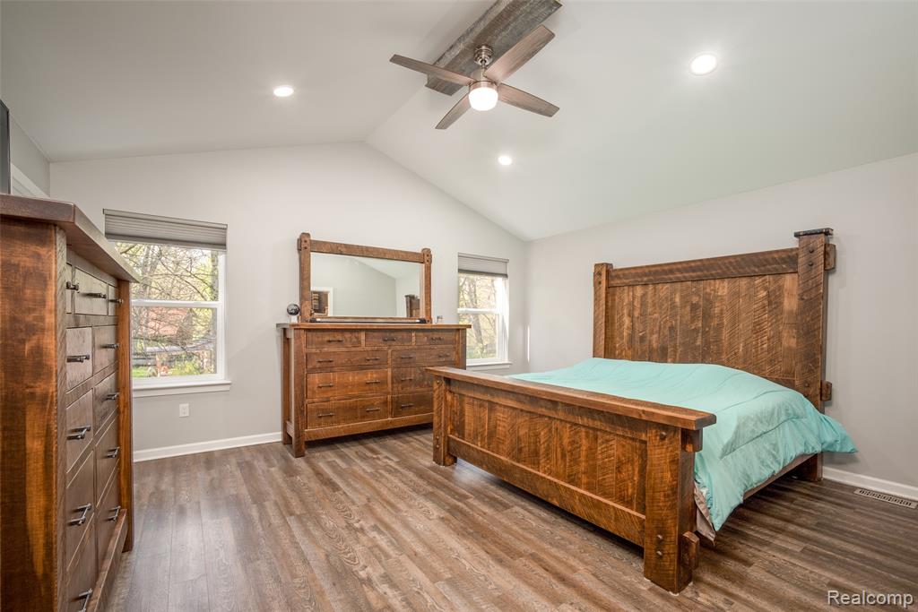 11913 Tuttle Hill Road Willis, MI 48191 - Photo 16 of 32