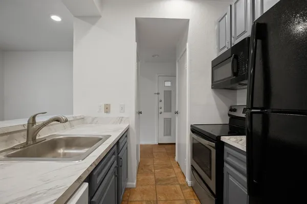 $1,395 | 914 West 22nd 1/2 Street, Unit 304, Austin, TX 78705