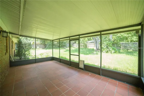 $2,300 | 1009 Northwest 39th Drive, Gainesville, FL 32605