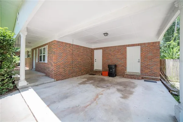 $2,300 | 1009 Northwest 39th Drive, Gainesville, FL 32605