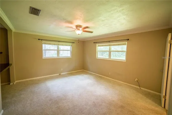 $2,300 | 1009 Northwest 39th Drive, Gainesville, FL 32605