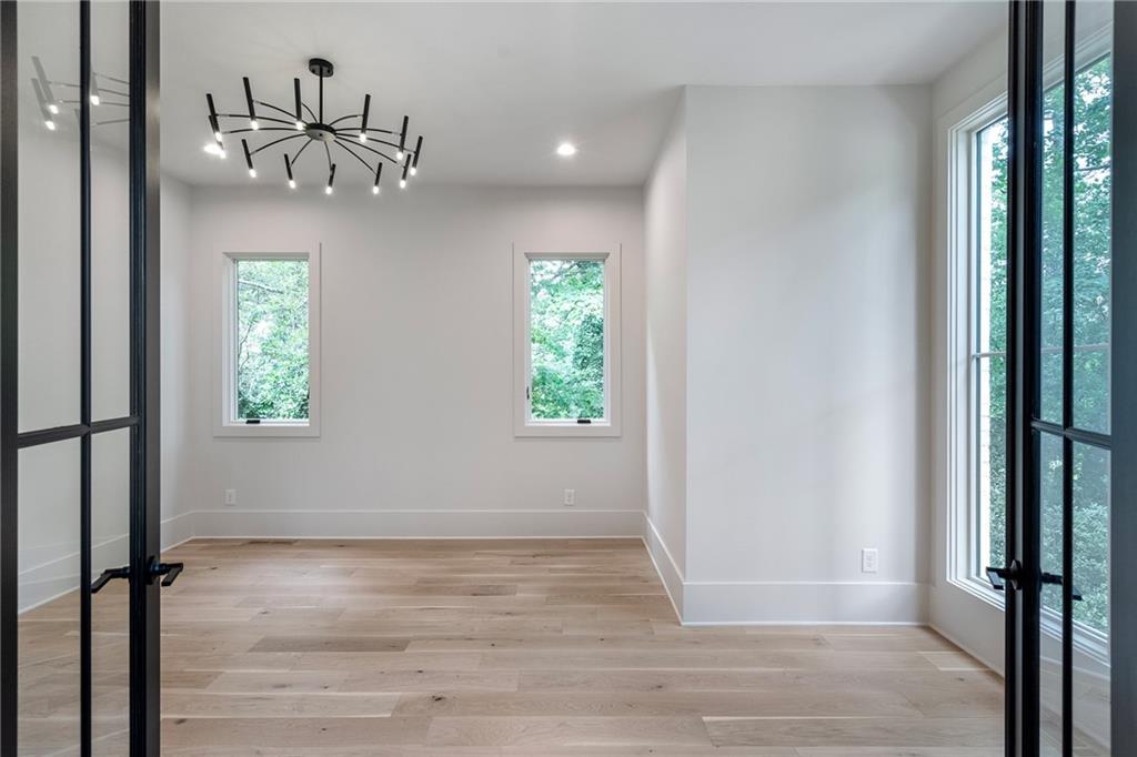 485 Read Lane Northeast Atlanta, GA 30328 - Photo 7 of 50