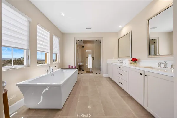 $4,888,000 | 163 Summerland, Irvine, CA 92602