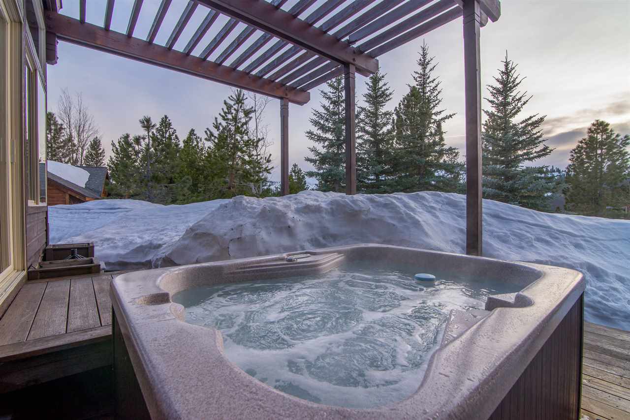12722 Parsenn Road Truckee, CA 96161 - Photo 12 of 14 Gallery Image 12