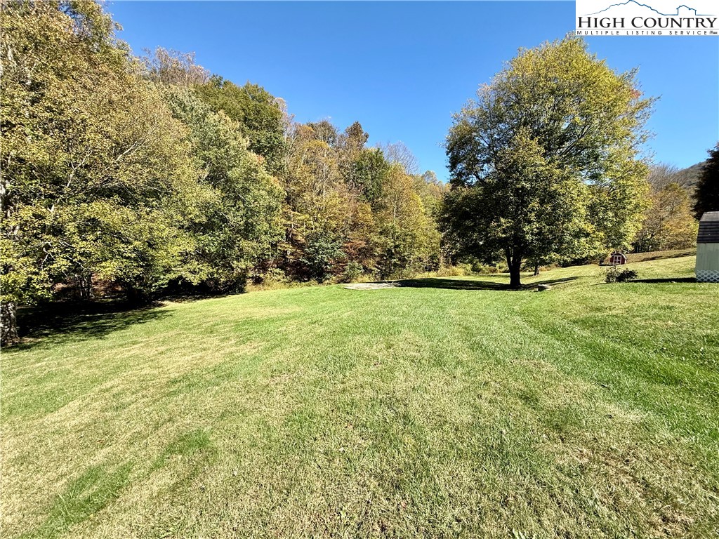 205 Burl Lawrence Road Vilas, NC 28692 - Photo 19 of 20 Gallery Image 19