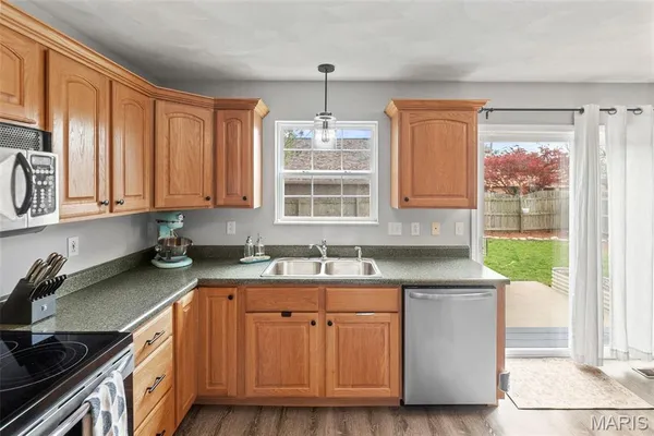 $310,000 | 216 West Harrison Street, Millstadt, IL 62260