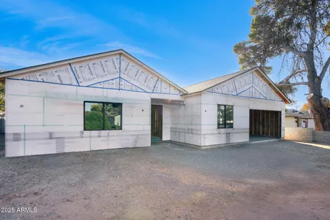 $1,995,000 | 4307 East Avalon Drive, Phoenix, AZ 85018