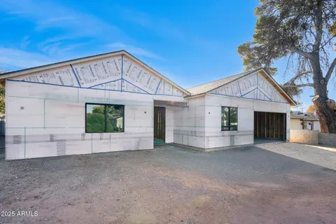 $1,995,000 | 4307 East Avalon Drive, Phoenix, AZ 85018