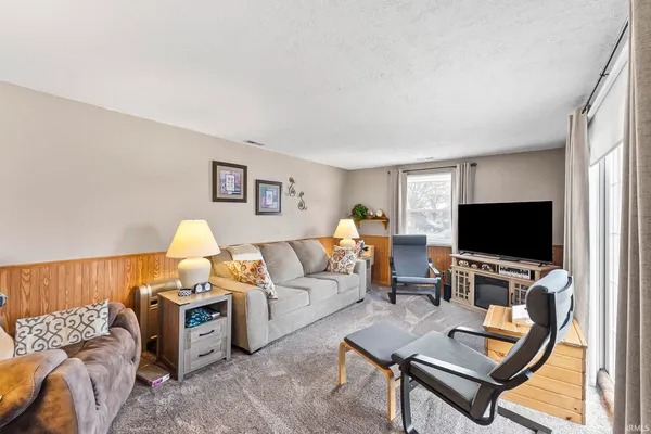 $314,900 | 607 North Webster Road, New Haven, IN 46774