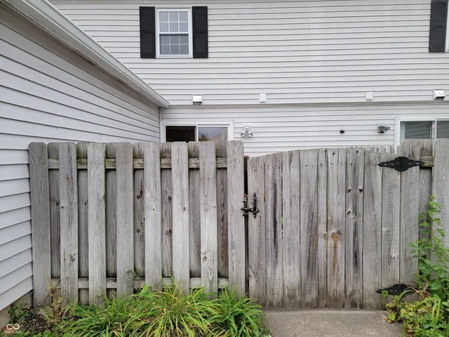 $130,000 | 6068 Wingedfoot Court, Indianapolis, IN 46254