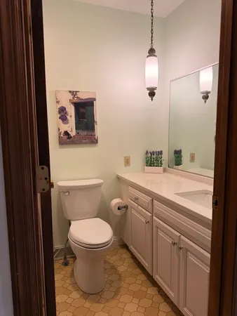 $185,000 | 106 5th Street, McNabb, IL 61335