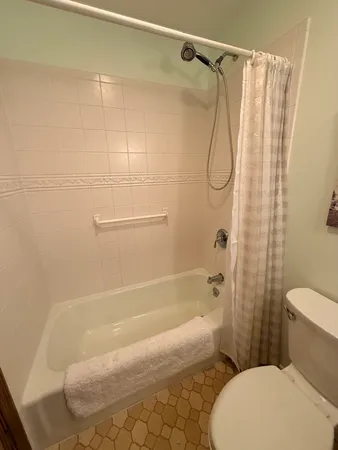 $185,000 | 106 5th Street, McNabb, IL 61335