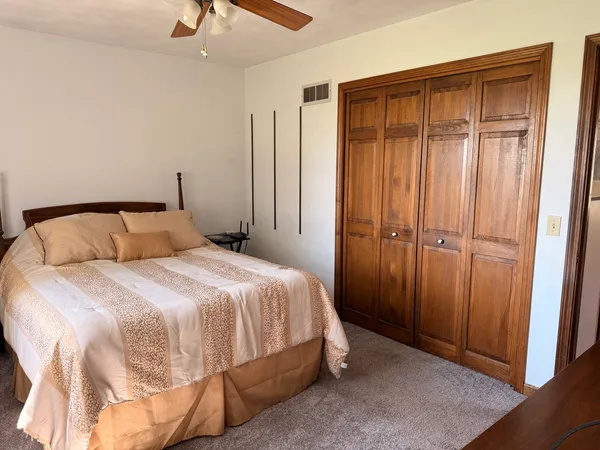 $185,000 | 106 5th Street, McNabb, IL 61335