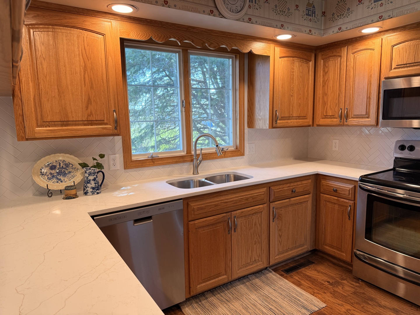 106 5th Street McNabb, IL 61335 - Photo 7 of 34