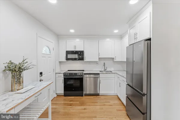 $620,000 | 6014 Ticonderoga Court, Burke, VA 22015