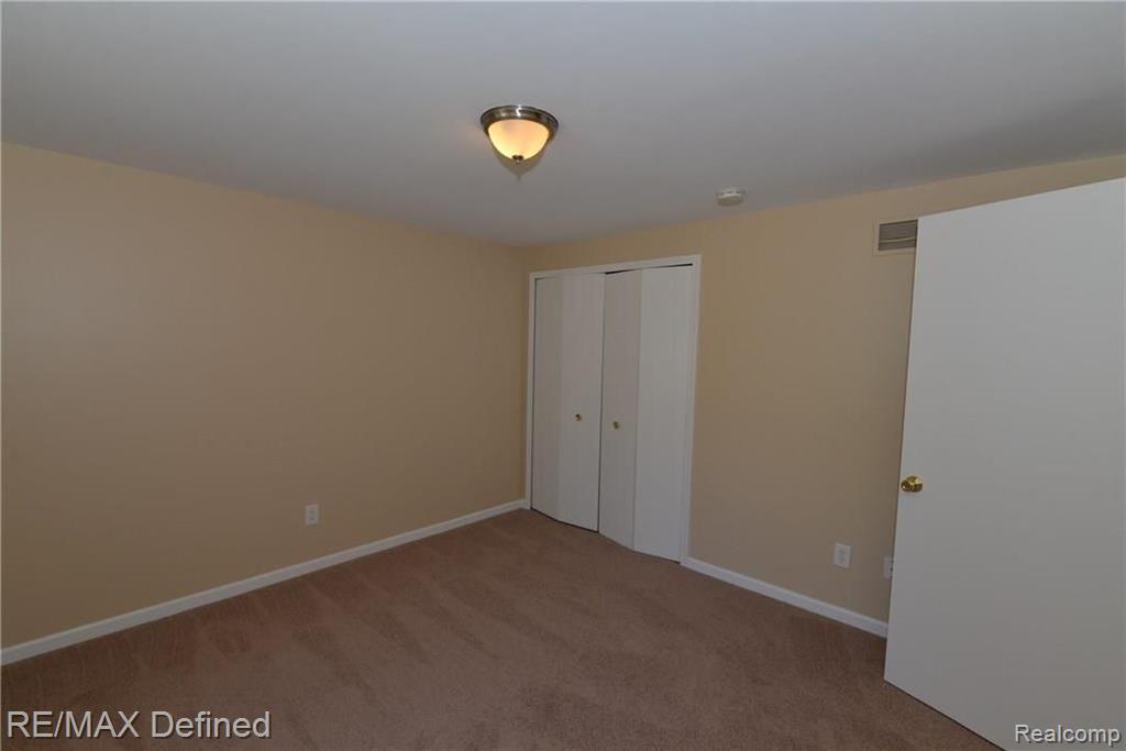185 Fraser Street Rochester, MI 48307 - Photo 31 of 34