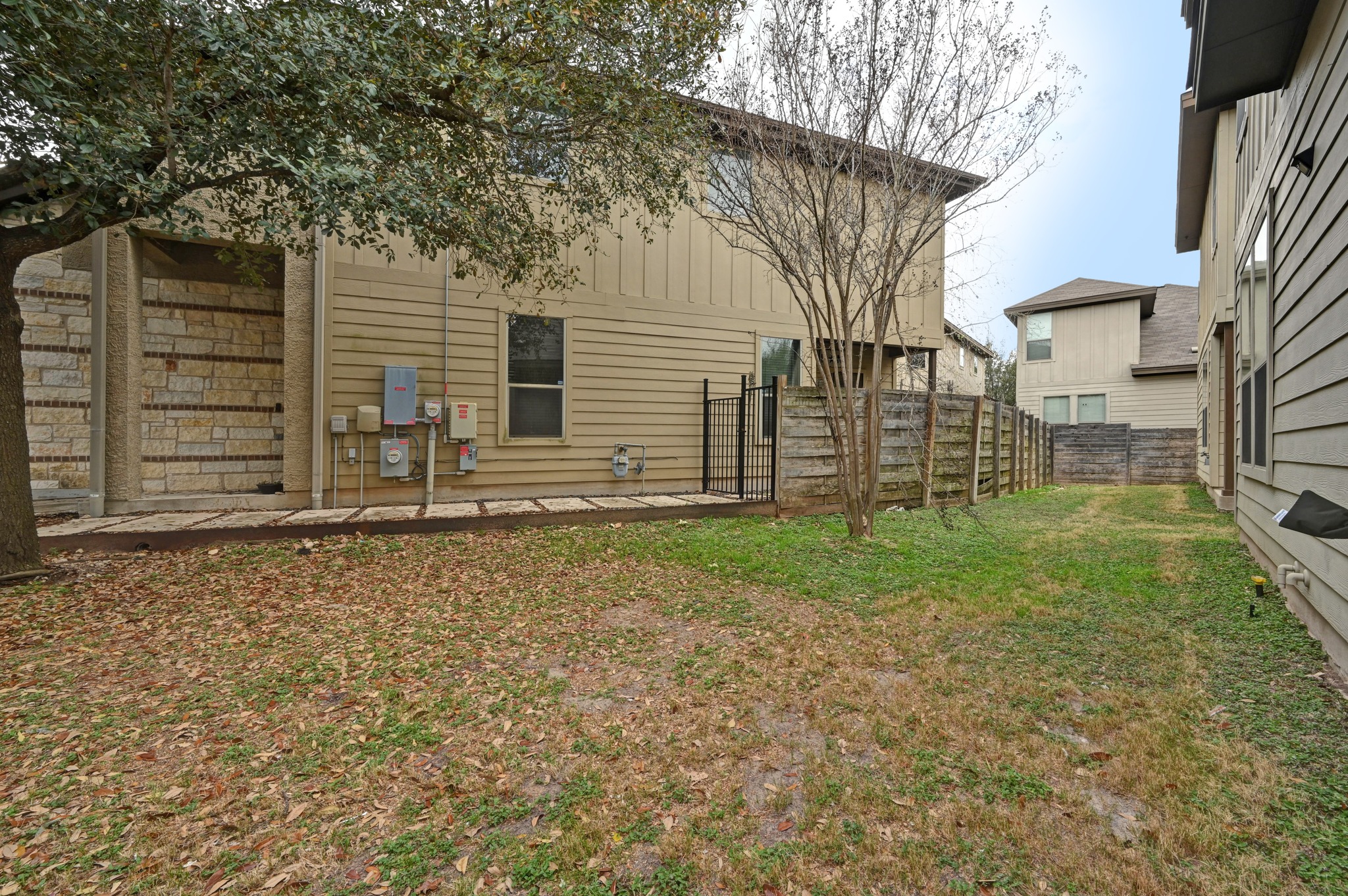 2101 Rivers Edge Way, Unit 32 Austin, TX 78741 - Photo 21 of 24 You are allowed to install an approved fence around your yard.