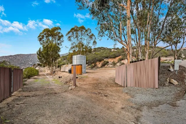 a view of a pathway of a yard