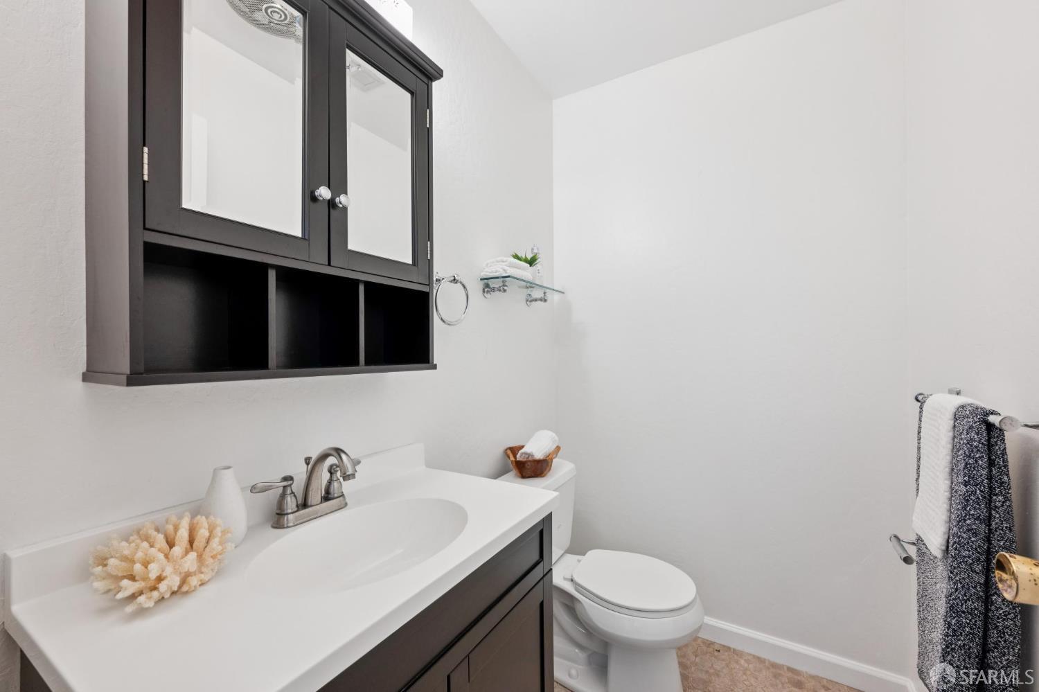 115 Bayview Road Pacifica, CA 94044 - Photo 52 of 67 Gallery Image 52