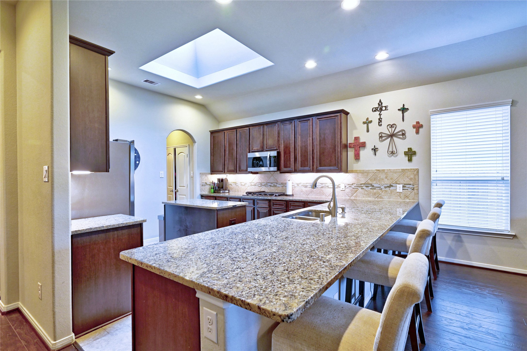 23118 Southern Brk Trail Spring, TX 77389 - Photo 17 of 50 A great photo of the kitchen and pantry area.