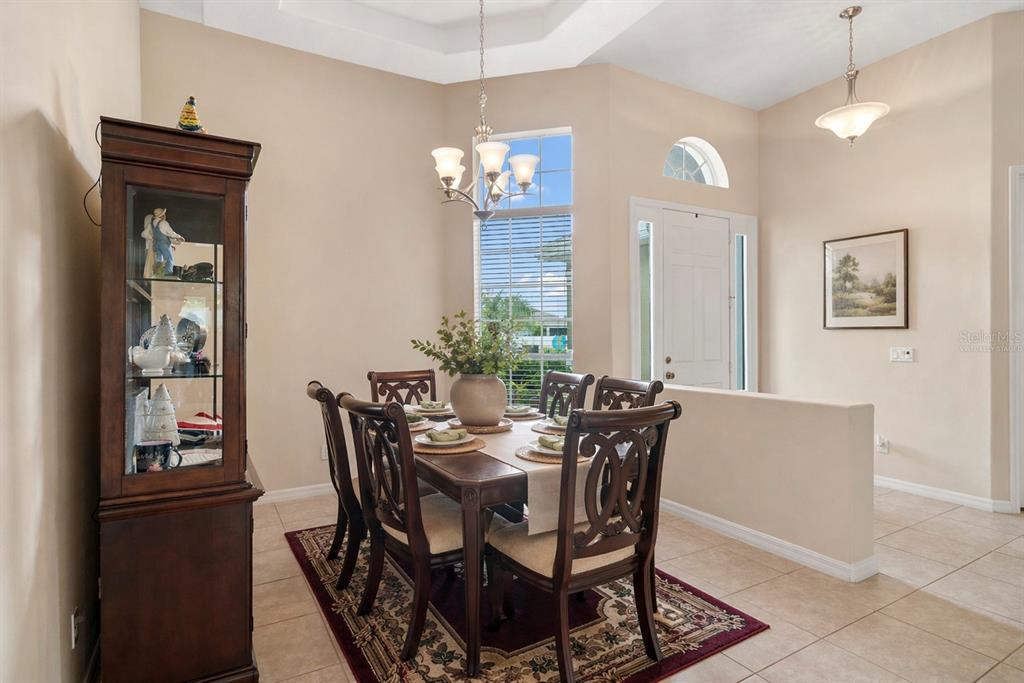925 Bainbridge Loop Winter Garden, FL 34787 - Photo 5 of 46